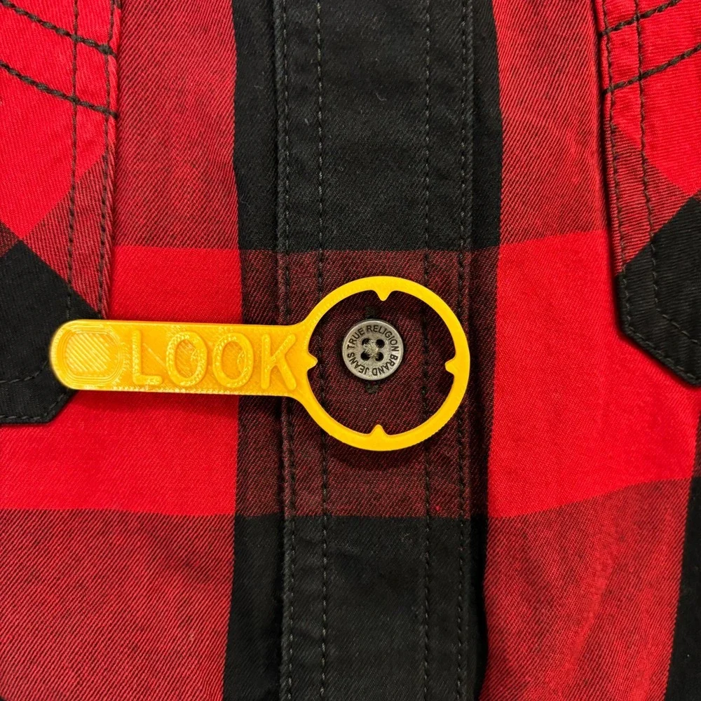 TRUE RELIGION Brand‎ Jeans Mens Small Red Black Buffalo Plaid Flannel Shirt